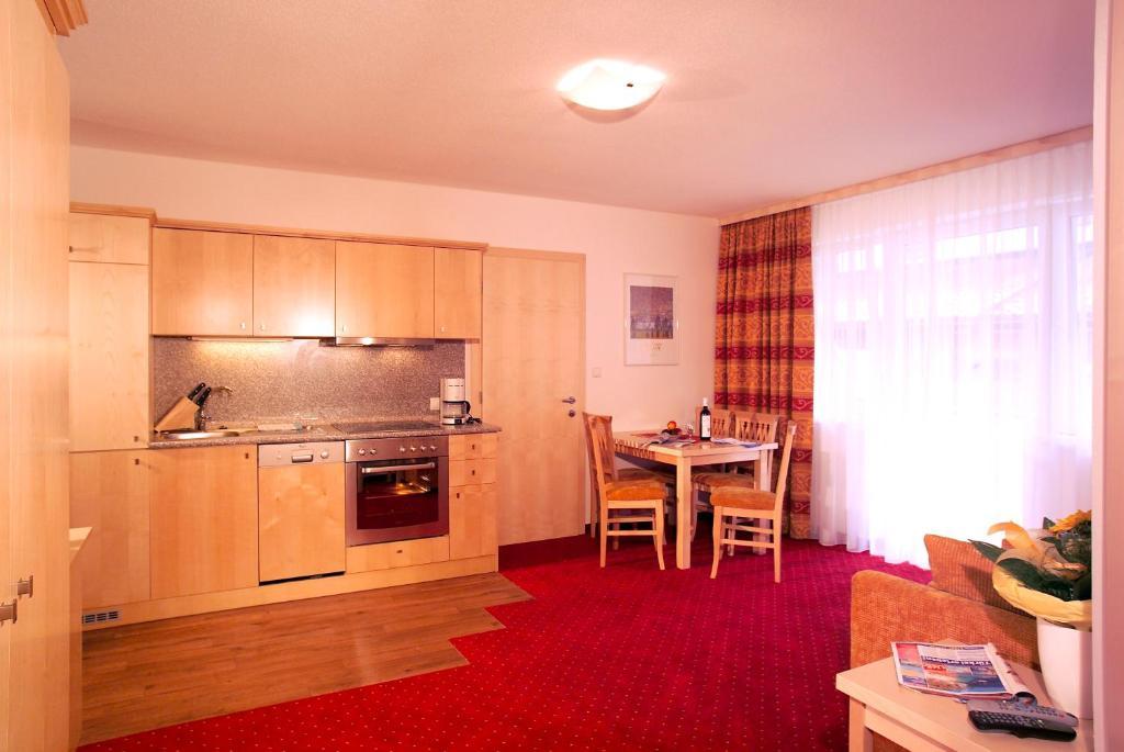 Falkner Appartement Resort Längenfeld Quarto foto
